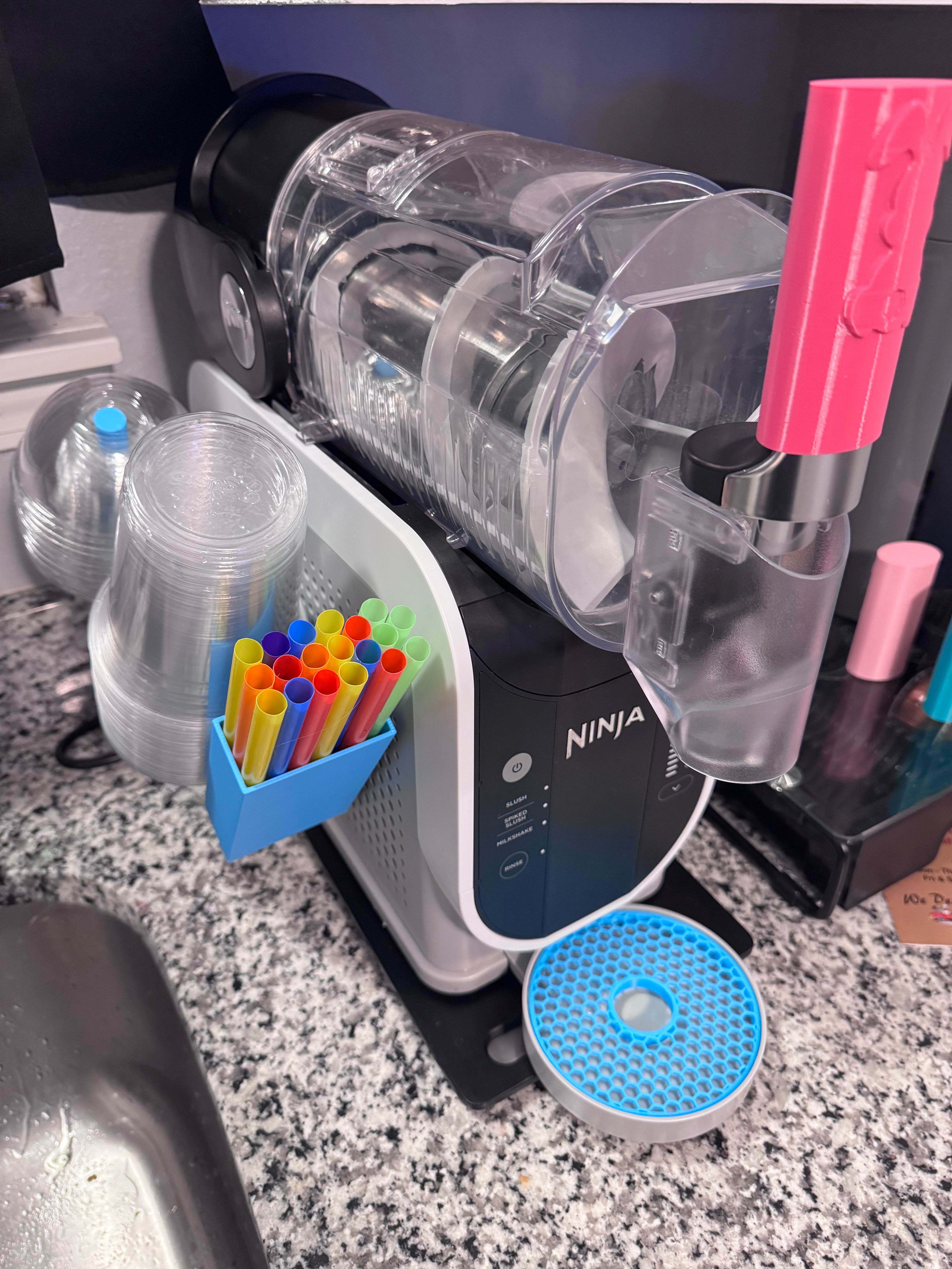 Ninja Slushi Side Mount Holder - PrintWorks 3D