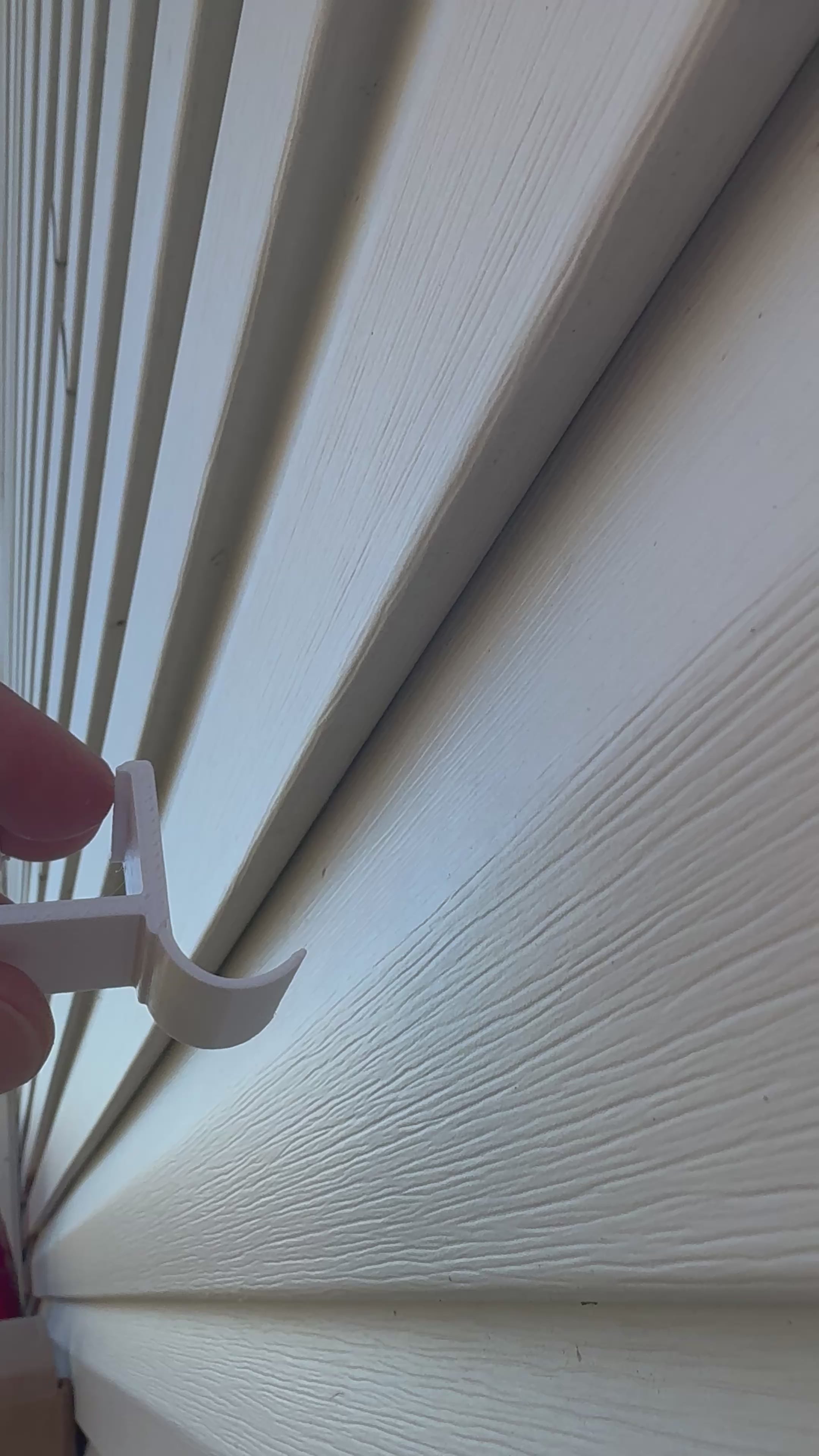 Govee Version 2 and PRO Light Curtain Siding Clip / Bracket for Track