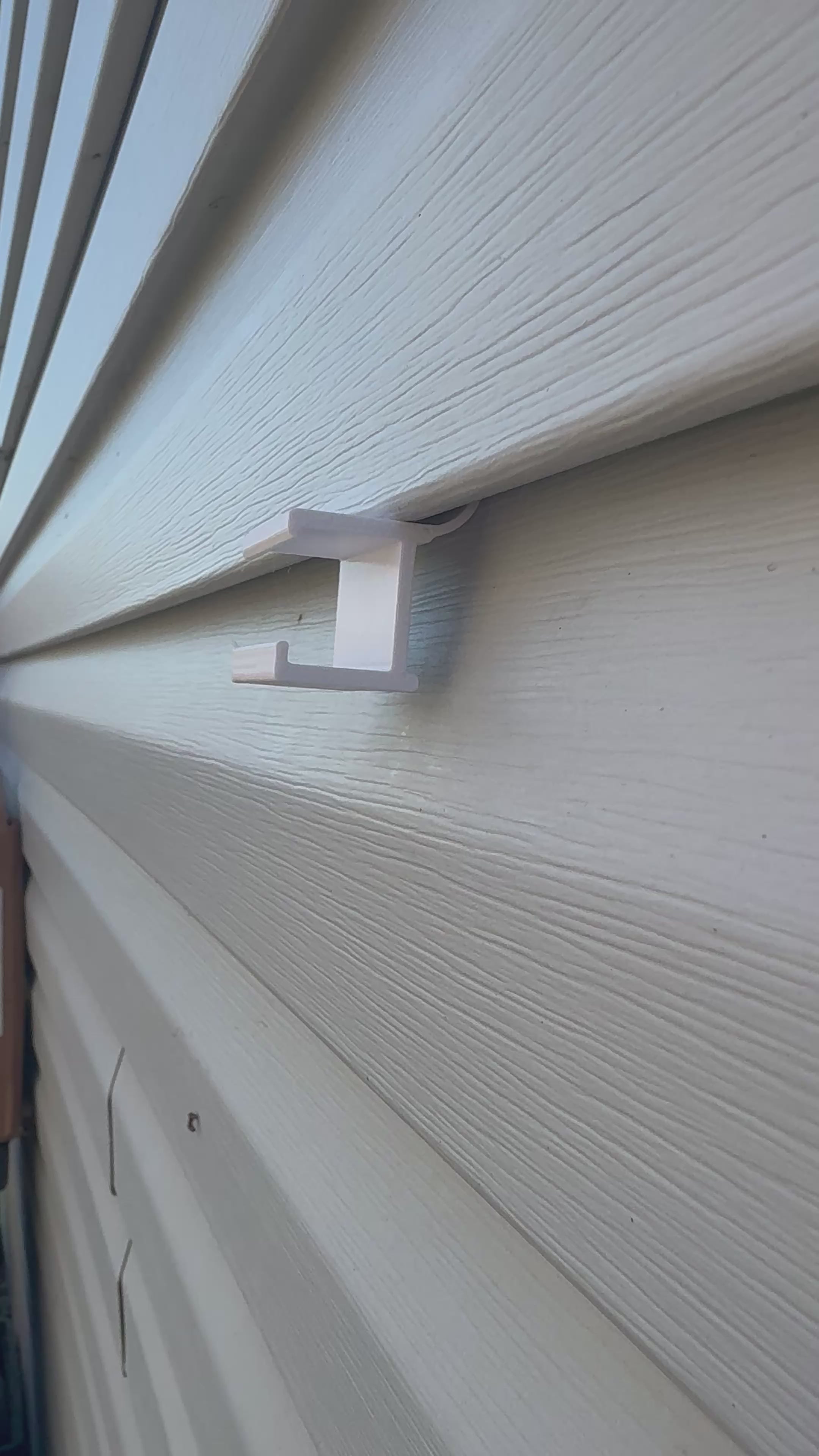 Govee Version 2 and PRO Light Curtain Siding Clip / Bracket for Track