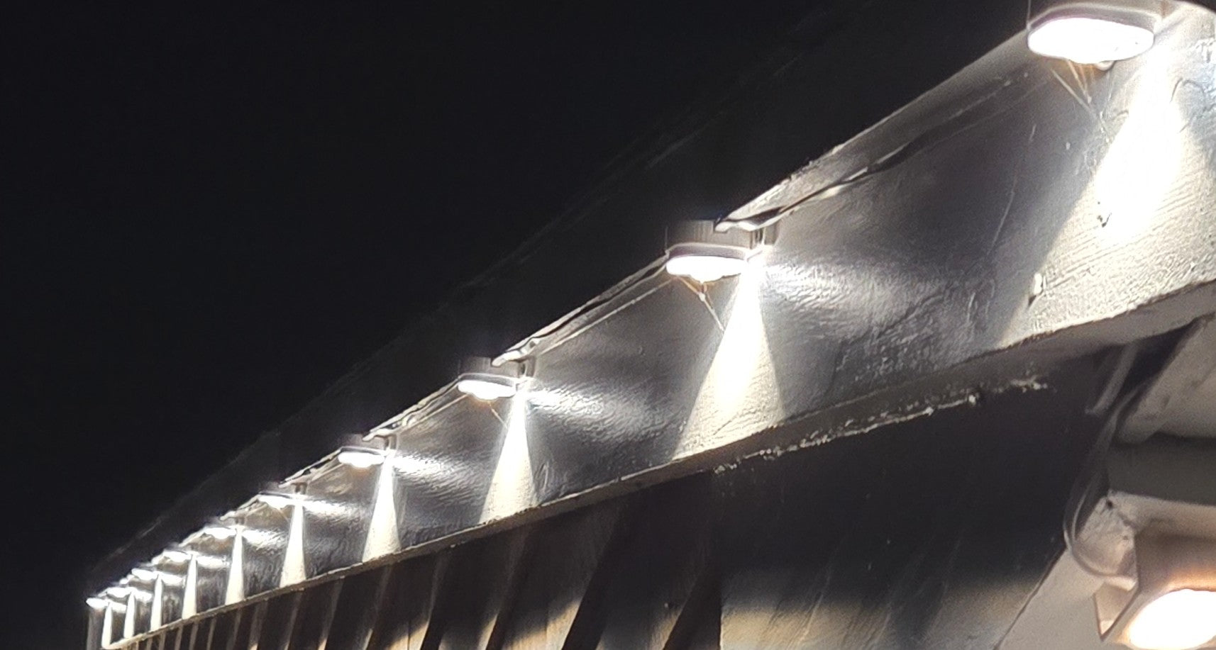 Permanent Outdoor LED 90 DEGREE Mount for PRO